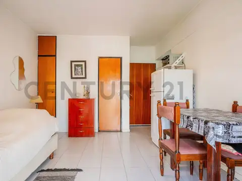 VENTA MONOAMBIENTE EN CIUDADELA, APTO CRÉDITO ACEPTA PERMUTA