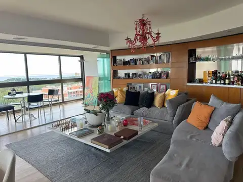 Departamento 4 ambientes con 3 baños