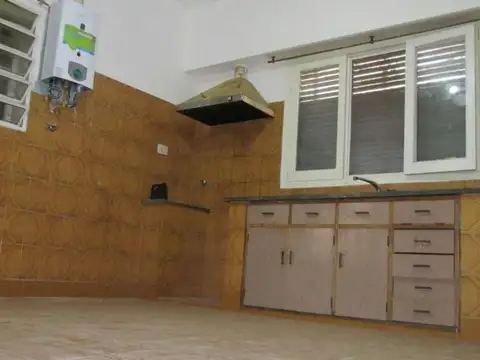 Muñoz 800, Dos dormitorios, patio con parrillero