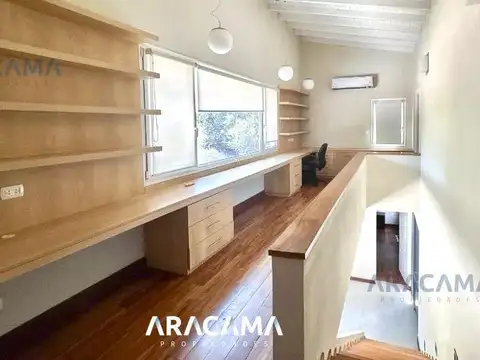Casa en Venta al Este