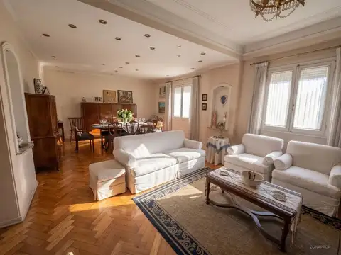 CASA PH LOCAL COCHERA EN VENTA BELGRANO