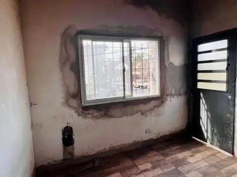 Depto Tipo Casa en Venta en El Palomar, USD 38.000