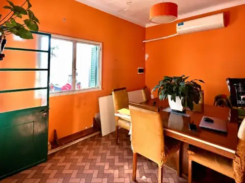 PH con amplio jardín propio en Banfield - Carlos Croce 1255