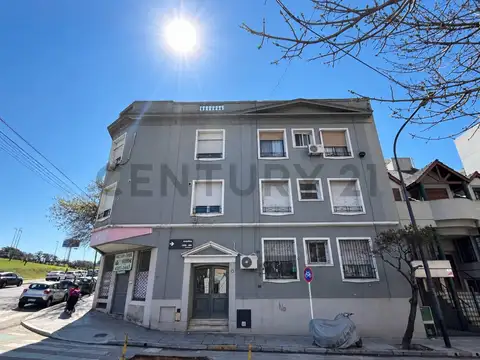 VENTA TRES AMBIENTES BARRACAS