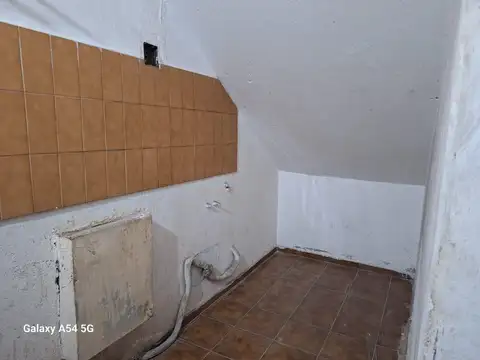 Venta local alta Córdoba sobre juan b justo