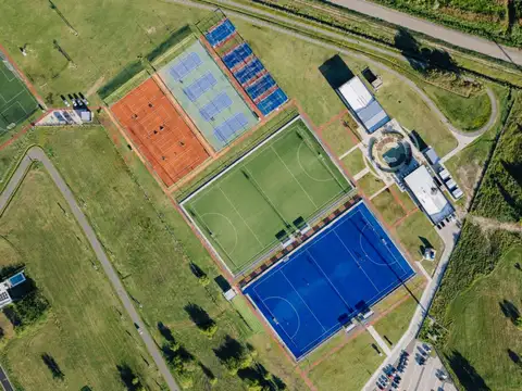 Terreno en Venta 44  mts Fondo