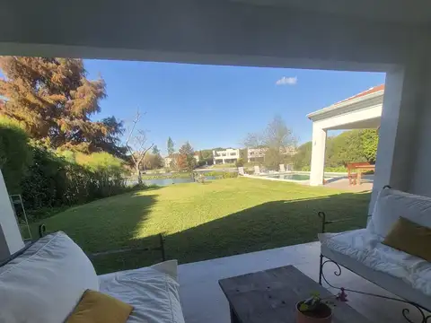 Casa en Alquiler Temporal de 4 dormitorios