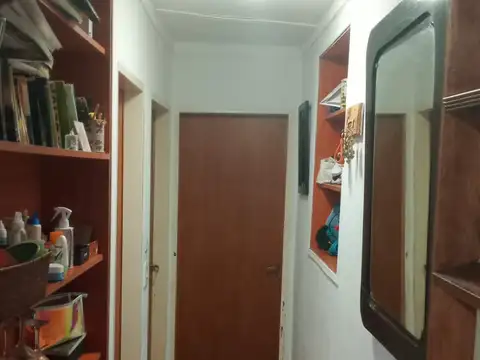 Depto Tipo Casa en Venta en Ramos Mejia Sur, USD 65.000