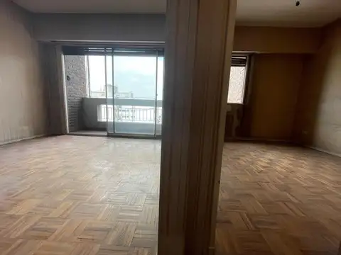 DEPARTAMENTO 2 y ½  AMBIENTES CON BALCON AL FRENTE