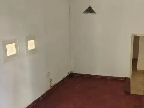 Casa en Alquiler con 1 cochera