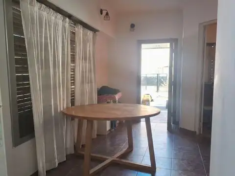 Depto Tipo Casa 4 ambientes con 1 baño