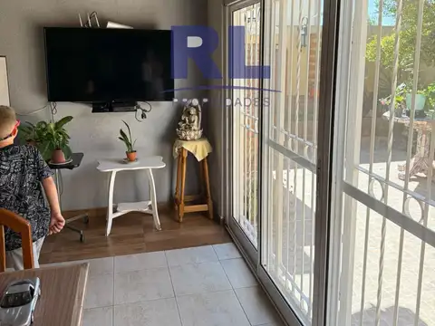 Casa 5 ambientes con 1 baño