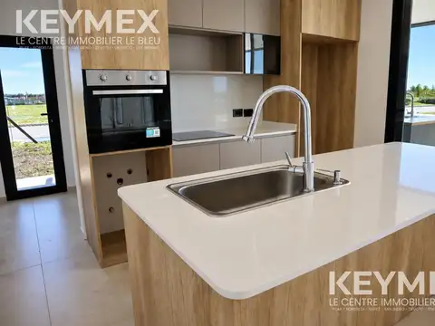 Casa en Venta al Suroeste