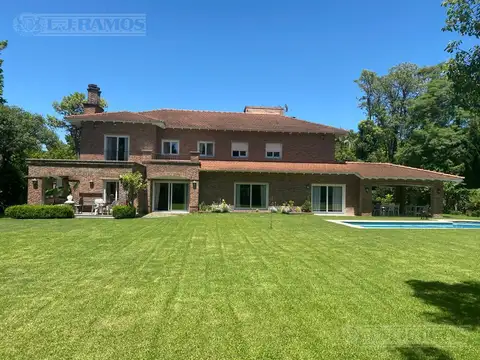 ESPECTACULAR CASA EN VENTA EN LA MEJOR ZONA DE LA HORQUETA