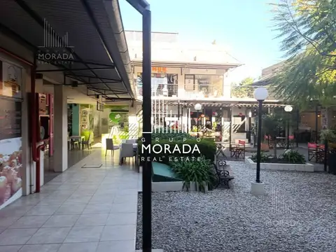 Local en venta con Renta, Centro Comercial La Escala, Caamaño