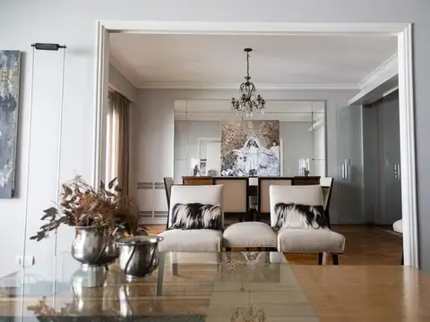 Av. Santa Fe al 1100 e/ Cerrito y Libertad