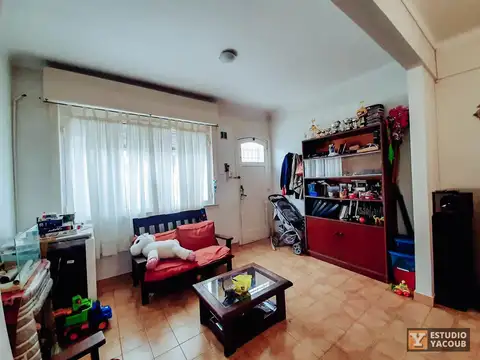 Casa en Venta con 1 cochera