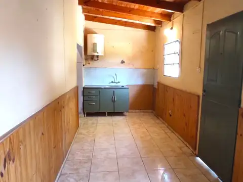 Casa con hermoso jardín