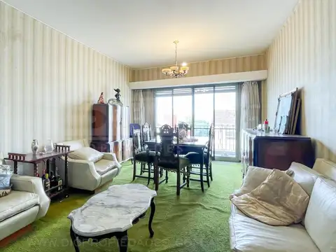 Av. Maipu al 2400 entre Corrientes y Entre Rios