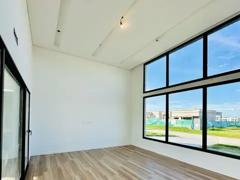 CASA EN VENTA 4 AMB A ESTRENAR BARRIO LA MAGDALENA CANNING