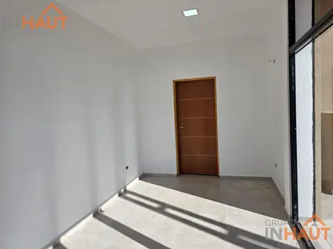 Local Comercial c/ Departamento 1 Dormitorio a Estrenar Neuquen