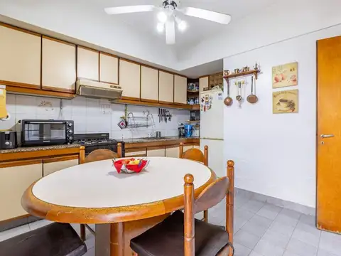 Depto Tipo Casa en Venta con 1 cocheras
