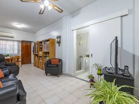 Depto Tipo Casa en Venta en Saavedra, USD 299.000