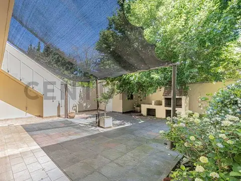 Hermoso PH 3 ambientes con patio y cochera Haedo