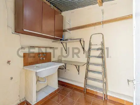 Hermoso PH 3 ambientes con patio y cochera Haedo