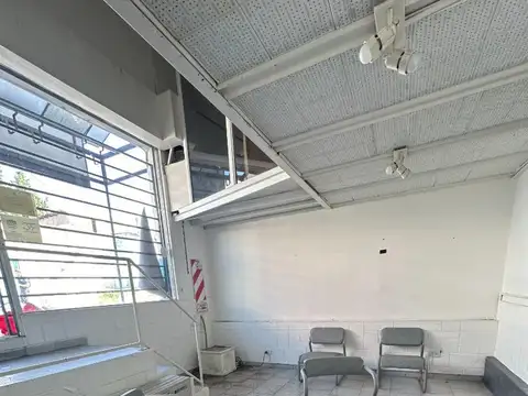 Local en excelente zona de Temperley - 25 de Mayo 331