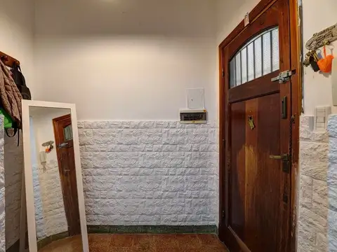 Avenida Almirante Brown 800