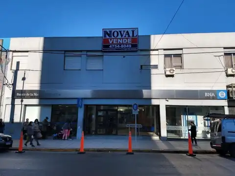 San Martín Centro. Depto. 3 amb. 1° piso x escalera, próximo