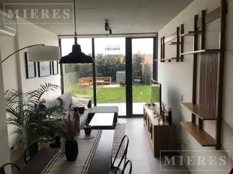 Departamento en Venta - Nuevo Riverside - Unidad en Planta baja con jardín.