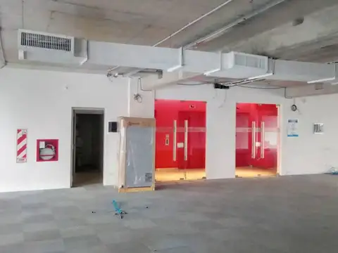 Excelente piso de oficinas en zona Paseo del Bajo