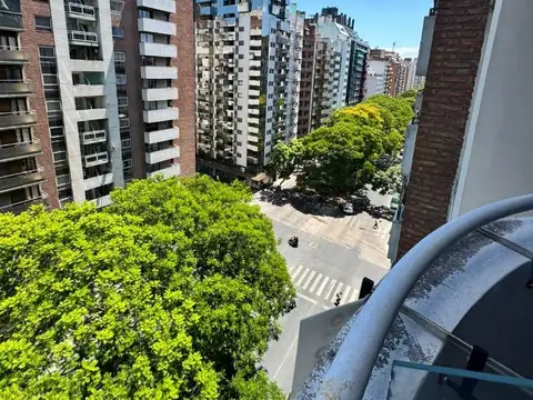 Bv Illia 427 , Piso 9