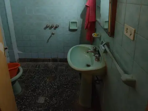 Inmueble con dos viviendas en G. de Laferrere