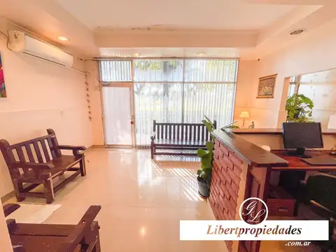 Excelente Vivienda con locales en Venta en El Remanso