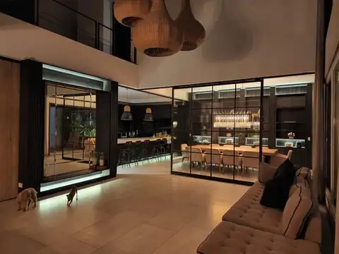 Casa en venta al rio,  El Yacht, Nordelta