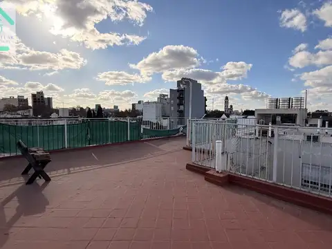 PH en venta 3 ambientes con terraza propia en Mataderos