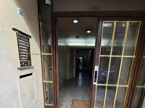 Chacabuco 145 , Piso 1