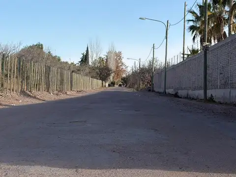 Terreno en Venta en San Francisco Del Monte, USD 530.000