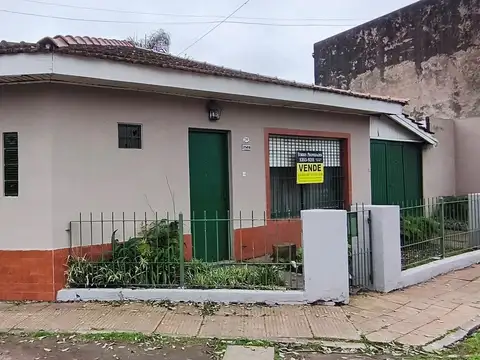 Tomas Godoy Cruz 2100