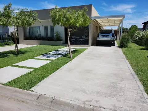 Barrio San Ramiro, Pilar del