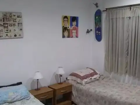 Casa en Venta con 4 cocheras