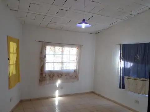 Casa en Venta en Granadero Baigorria, USD 40.000