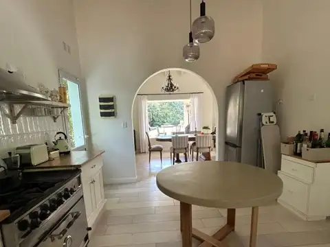 Casa en Alquiler Temporal en Benavidez, USD 1.800