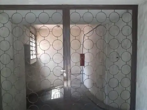 Venta de cochera en San Isidro frente a Tribunales