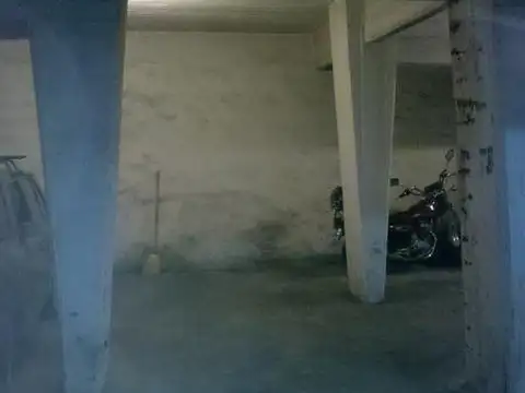 Venta de cochera en San Isidro frente a Tribunales