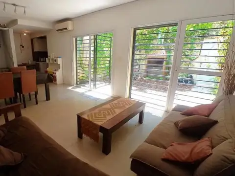 Depto Tipo Casa en Venta de 4 ambientes