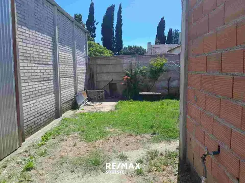 CASA + GALPON - TALLER CON FOSA